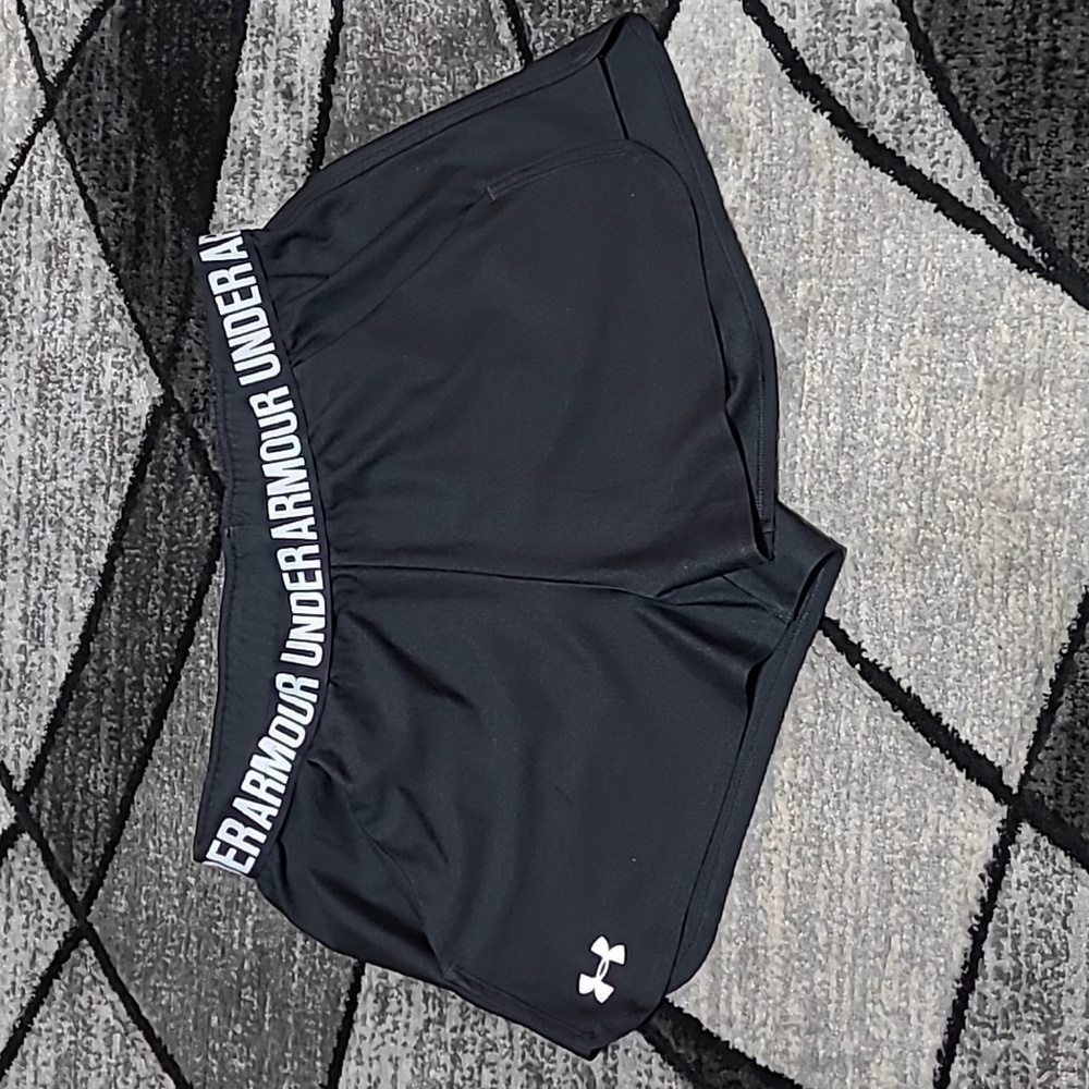 UNDER ARMOUR LOOSE FIT HEATGEAR LOGO POCKETS ATHLETIC SHORTS